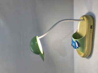 چراغ مطالعه شارژی دمپایی